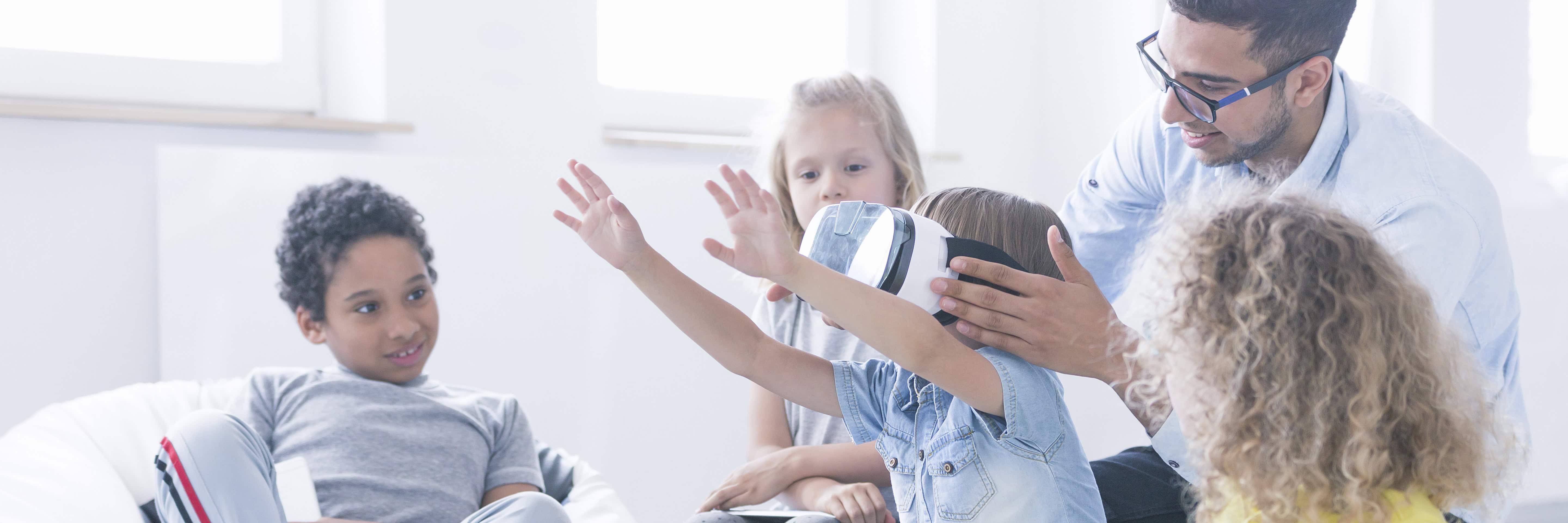 Teaching with VR and AI