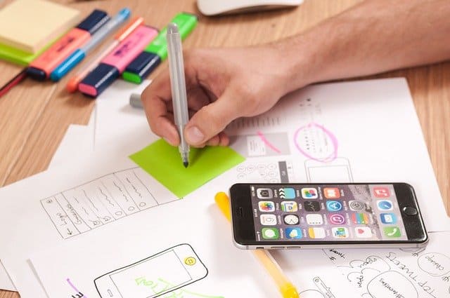 How to Find an App Developer in 2022 (& Red Flags to Avoid)